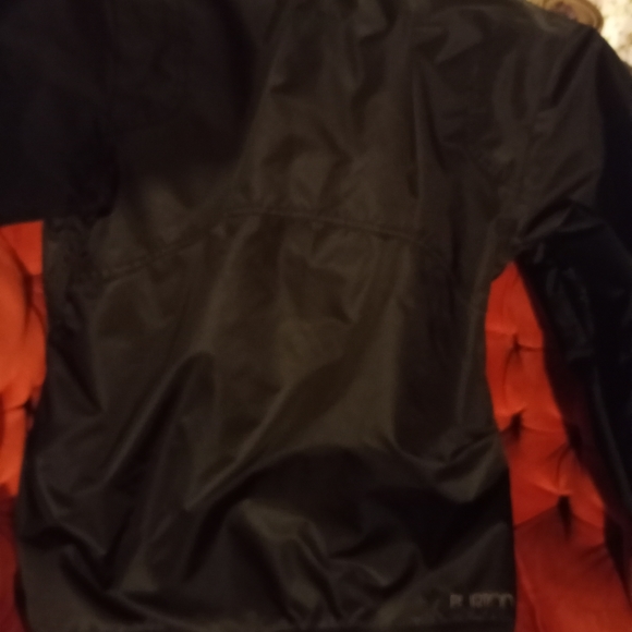 Burton snowboard jacket - Picture 6 of 10